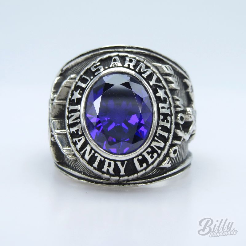 Infantry Center Ring - Echoes of Valor